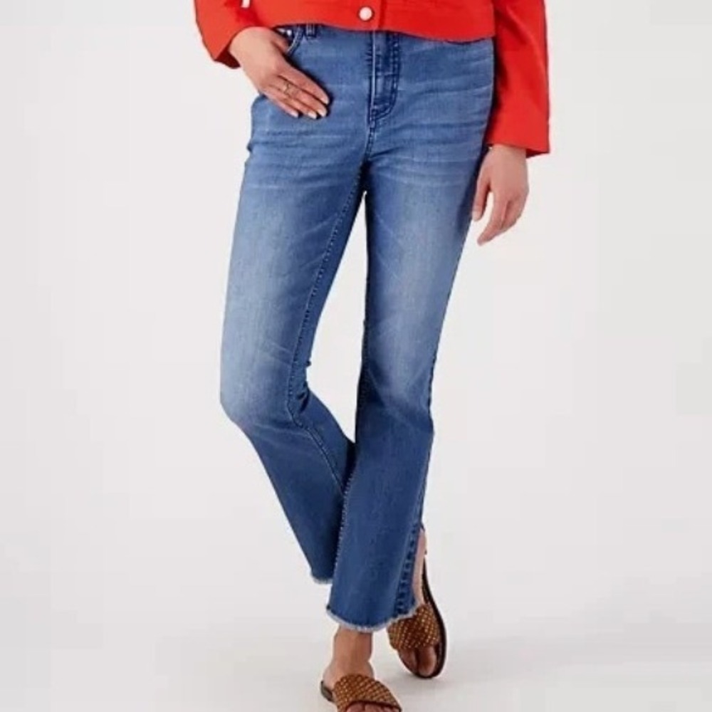 Candace Cameron Bure Jeans Womens 30W Blue Raw Hem Embroidered Pockets A593157 - Picture 2 of 11